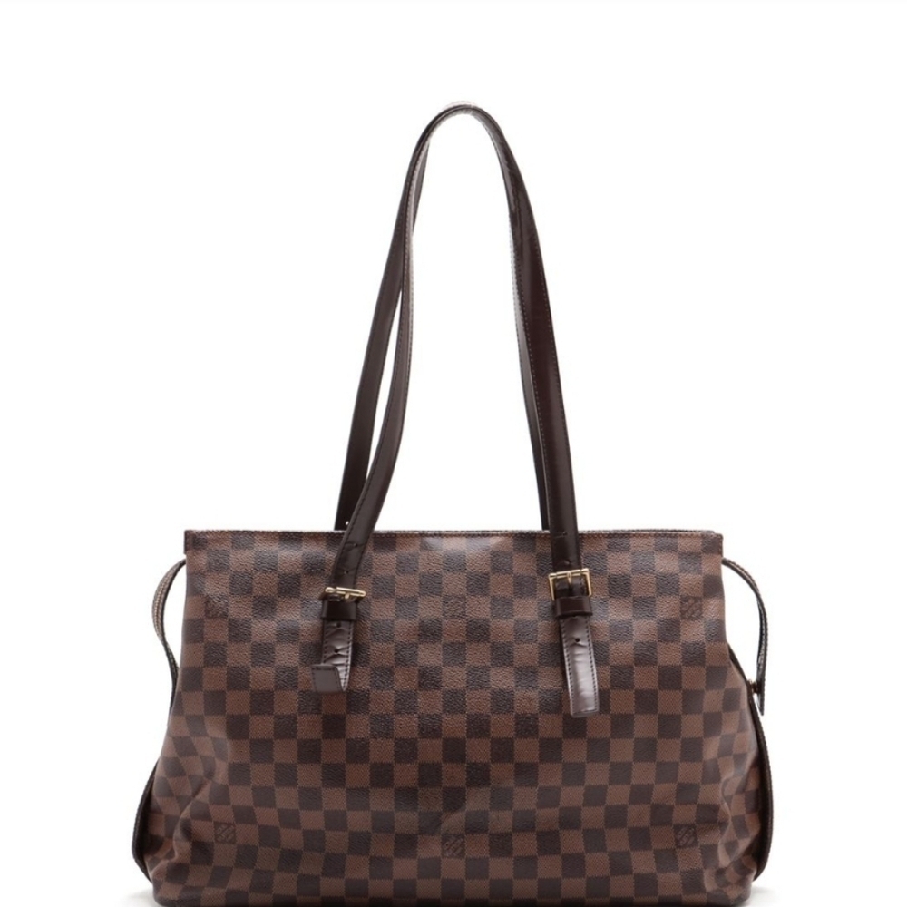 Authentic Louis Vuitton Damier Chelsea